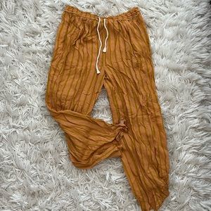 Free people frayed loose joggers worn once perfect condition!